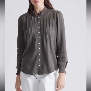 Quince Textured Cotton Peasant Blouse in Charcoal Grey